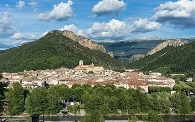 Digne-les-Bains, préfecture des Alpes-de-Haute-Provence